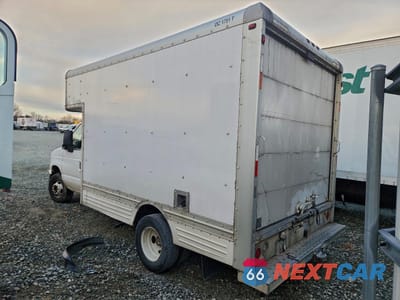 Drugie zdjęcie samochodu z przodu: 2008 FORD E 450 SUPER DUTY C VIN:1FDXE45S28DB21291 - miniatura