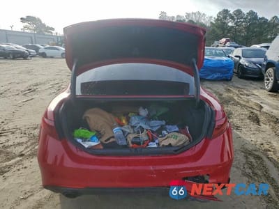 Zdjęcie 6 z 11 samochodu: 2019 ALFA ROMEO GIULIA VIN:ZARFAMAN7K7621972 - miniatura