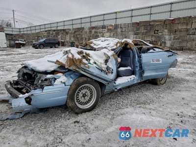 1999 FORD CROWN VICTORIA LX 2FAFP74WXXX147392 - główne zdjęcie licytacji z USA - miniatura
