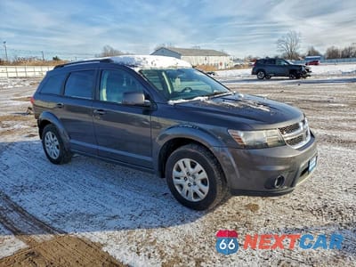 Czwarte zdjęcie samochodu z boku: 2019 DODGE JOURNEY SE VIN:3C4PDCBBXKT774202 - miniatura
