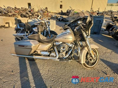 2018 HARLEY-DAVIDSON FLHX STREET GLIDE 1HD1KBC15JB635718 - główne zdjęcie licytacji z USA - miniatura