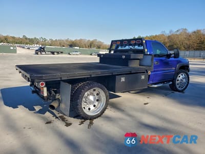 Czwarte zdjęcie samochodu z boku: 2001 CHEVROLET SILVERADO C3500 VIN:1GBJC34151F135588 - miniatura