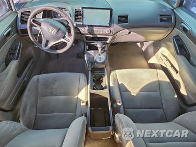 Zdjęcie 8 z 15 samochodu: 2010 HONDA CIVIC VP VIN:19XFA1F37AE081439 - miniatura