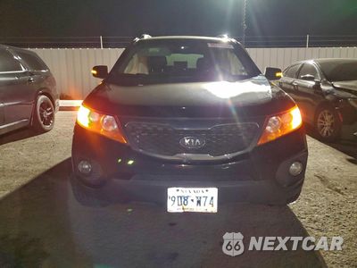 Piąte zdjęcie samochodu w środku: 2011 KIA SORENTO EX VIN:5XYKU4A1XBG012309 - miniatura