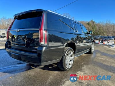 Trzecie zdjęcie samochodu z tyłu: 2019 CADILLAC ESCALADE ESV VIN:1GYS4GKJ7KR201124 - miniatura
