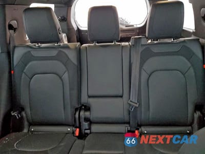Zdjęcie 10 z 13 samochodu: 2023 LAND ROVER DEFENDER 130 X-DYNAMIC SE VIN:SALE2FEU7P2185119 - miniatura