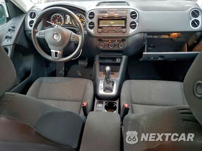 Zdjęcie 8 z 13 samochodu: 2013 VOLKSWAGEN TIGUAN S VIN:WVGAV3AX9DW565901 - miniatura