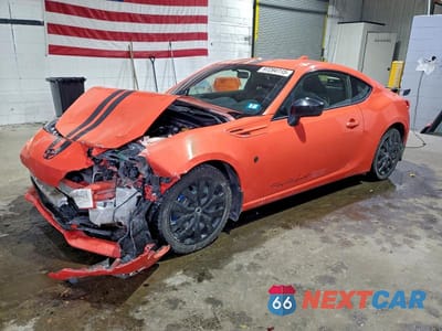 2017 TOYOTA 86 BASE JF1ZNAA14H8706977 - główne zdjęcie licytacji z USA - miniatura