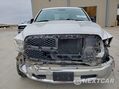 Piąte zdjęcie samochodu w środku: 2018 RAM 1500 ST VIN:1C6RR6FT7JS211632 - miniatura