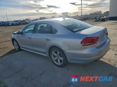 Drugie zdjęcie samochodu z przodu: 2012 VOLKSWAGEN PASSAT SE VIN:1VWBP7A30CC073813 - miniatura