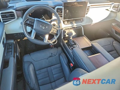 Zdjęcie 8 z 13 samochodu: 2025 TOYOTA SEQUOIA SR5 VIN:7SVAAABA7SX071225 - miniatura