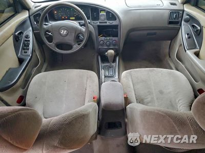 Zdjęcie 8 z 14 samochodu: 2006 HYUNDAI ELANTRA GLS VIN:KMHDN46D06U340993 - miniatura