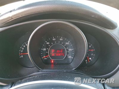 Zdjęcie 9 z 14 samochodu: 2016 KIA SOUL + VIN:KNDJP3A54G7407042 - miniatura