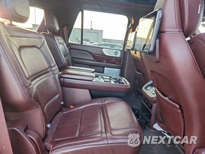Zdjęcie 11 z 15 samochodu: 2018 LINCOLN NAVIGATOR BLACK LABEL VIN:5LMJJ2TT6JEL13084 - miniatura