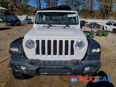 Piąte zdjęcie samochodu w środku: 2020 JEEP WRANGLER UNLIMITED SPORT VIN:1C4HJXDN1LW230758 - miniatura