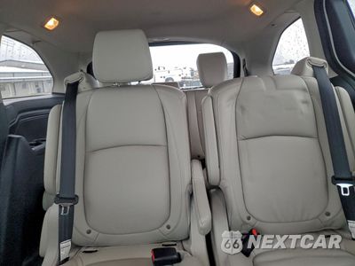 Zdjęcie 10 z 16 samochodu: 2025 HONDA ODYSSEY EXL VIN:5FNRL6H6XSB001638 - miniatura