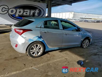 Trzecie zdjęcie samochodu z tyłu: 2016 HYUNDAI ELANTRA GT VIN:KMHD35LH2GU305246 - miniatura