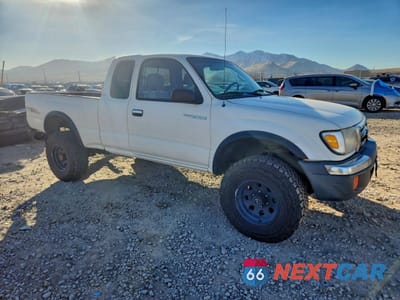 Czwarte zdjęcie samochodu z boku: 1999 TOYOTA TACOMA XTRACAB VIN:4TAWN72N1XZ562939 - miniatura
