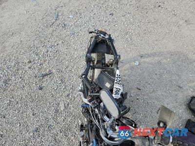 Piąte zdjęcie samochodu w środku: 2017 HONDA PCX 150 VIN:RLHKF180XHY200771 - miniatura