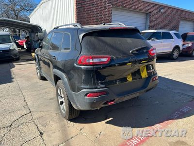 Trzecie zdjęcie samochodu z tyłu: 2018 JEEP CHEROKEE TRAILHAWK VIN:1C4PJMBB8JD581856 - miniatura