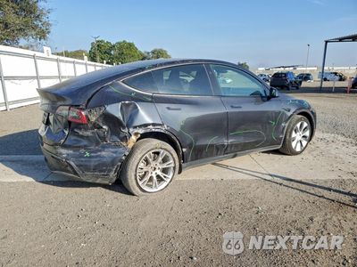 Trzecie zdjęcie samochodu z tyłu: 2024 TESLA MODEL Y VIN:7SAYGDED2RF039353 - miniatura