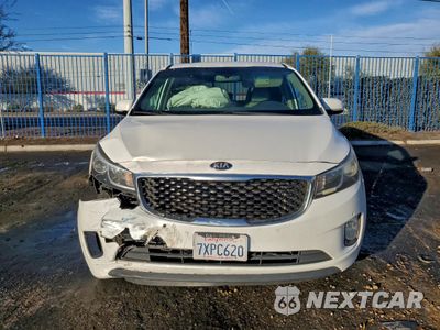 Piąte zdjęcie samochodu w środku: 2017 KIA SEDONA EX VIN:KNDMC5C12H6264470 - miniatura