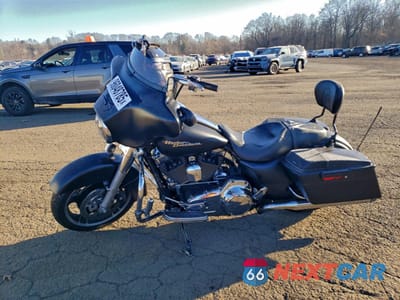 Trzecie zdjęcie samochodu z tyłu: 2010 HARLEY-DAVIDSON FLHX VIN:1HD1KB412AB624531 - miniatura