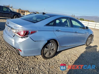 Trzecie zdjęcie samochodu z tyłu: 2013 HYUNDAI SONATA HYBRID VIN:KMHEC4A43DA071467 - miniatura