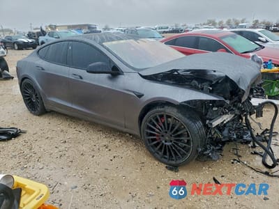 Czwarte zdjęcie samochodu z boku: 2022 TESLA MODEL S VIN:5YJSA1E66NF462290 - miniatura