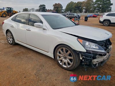 Czwarte zdjęcie samochodu z boku: 2013 HYUNDAI EQUUS SIGNATURE VIN:KMHGH4JH6DU060944 - miniatura
