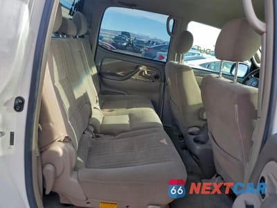 Zdjęcie 10 z 12 samochodu: 2005 TOYOTA TUNDRA DOUBLE CAB SR5 VIN:5TBDT441X5S485926 - miniatura