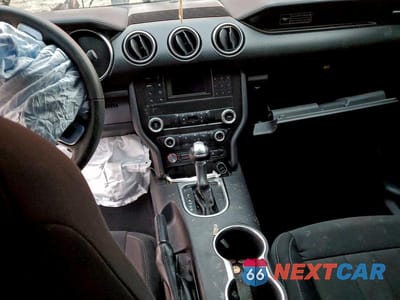 Zdjęcie 8 z 12 samochodu: 2020 FORD MUSTANG VIN:1FA6P8TH5L5108469 - miniatura