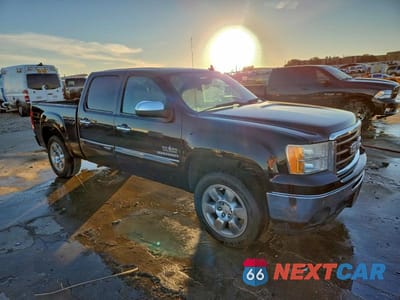 Czwarte zdjęcie samochodu z boku: 2010 GMC SIERRA C1500 SLE VIN:3GTRCVE00AG175012 - miniatura