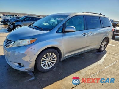 2016 TOYOTA SIENNA XLE 8-PASSENGER 5TDYK3DC2GS711905 - główne zdjęcie licytacji z USA - miniatura