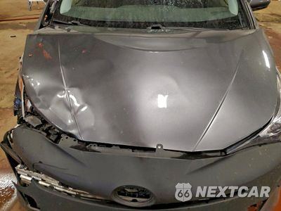 Zdjęcie 11 z 12 samochodu: 2018 TOYOTA PRIUS VIN:JTDKARFU8J3067353 - miniatura