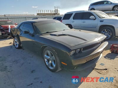 Czwarte zdjęcie samochodu z boku: 2013 DODGE CHALLENGER R/T VIN:2C3CDYBT8DH641779 - miniatura