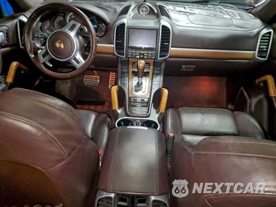 Zdjęcie 8 z 15 samochodu: 2012 PORSCHE CAYENNE TURBO VIN:WP1AC2A24CLA82615 - miniatura
