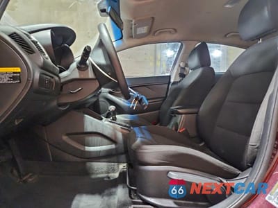 Zdjęcie 7 z 12 samochodu: 2017 KIA FORTE LX VIN:3KPFK4A74HE014333 - miniatura