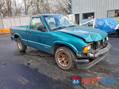 Czwarte zdjęcie samochodu z boku: 1996 CHEVROLET S TRUCK S10 VIN:1GCCS14X6TK157593 - miniatura