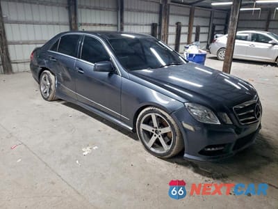 Czwarte zdjęcie samochodu z boku: 2013 MERCEDES-BENZ E 350 VIN:WDDHF5KB4DA747331 - miniatura