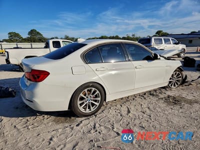 Trzecie zdjęcie samochodu z tyłu: 2017 BMW 320 I VIN:WBA8E1G3XHNU15512 - miniatura