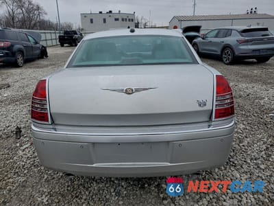 Zdjęcie 6 z 14 samochodu: 2005 CHRYSLER 300C VIN:2C3AA63H25H136076 - miniatura
