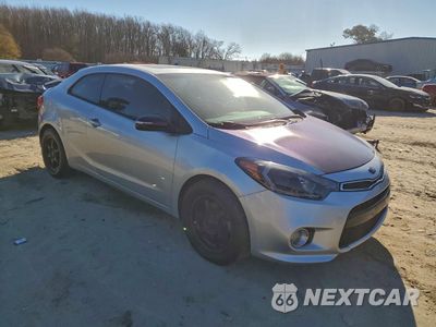 Czwarte zdjęcie samochodu z boku: 2014 KIA FORTE EX VIN:KNAFX6A89E5172290 - miniatura