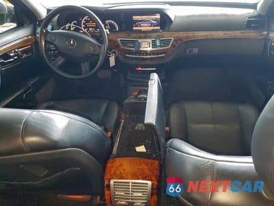 Zdjęcie 8 z 12 samochodu: 2007 MERCEDES-BENZ S 550 VIN:WDDNG71X47A025824 - miniatura