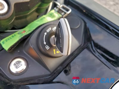 Zdjęcie 8 z 9 samochodu: 2022 CAN-AM SPYDER ROADSTER F3-T VIN:2BXREDD27NV000898 - miniatura