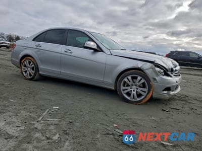 Czwarte zdjęcie samochodu z boku: 2009 MERCEDES-BENZ C 300 4MATIC VIN:WDDGF81X99F223662 - miniatura