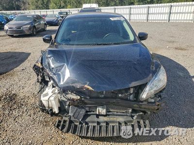 Piąte zdjęcie samochodu w środku: 2015 NISSAN SENTRA S VIN:3N1AB7AP6FY270418 - miniatura