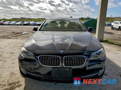 Piąte zdjęcie samochodu w środku: 2015 BMW 528 XI VIN:WBA5A7C58FD625974 - miniatura