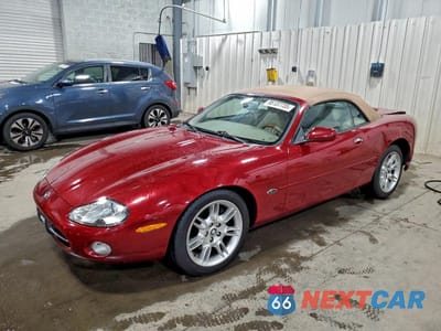 2002 JAGUAR XK8 SAJDA42C32NA25496 - główne zdjęcie licytacji z USA - miniatura