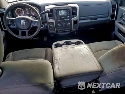 Zdjęcie 8 z 14 samochodu: 2016 RAM 2500 FLATBED TRUCK VIN:3C6UR5DL1GG284583 - miniatura